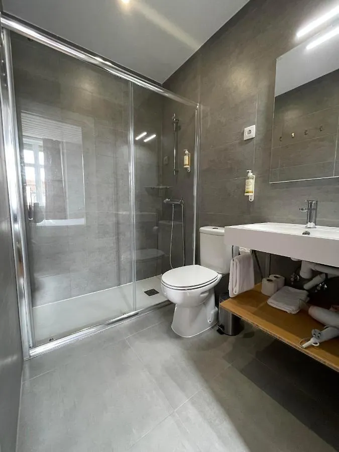 Lisbon Check-In Guesthouse 3*,