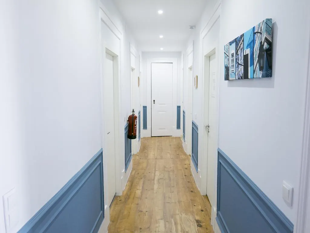 Lisbon Check-In Guesthouse 3*,